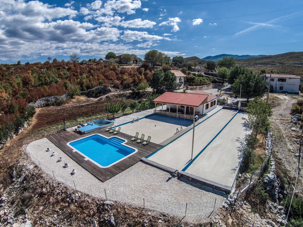 Holiday Home Poljicko Imanje Donji Dolac Bagian luar foto