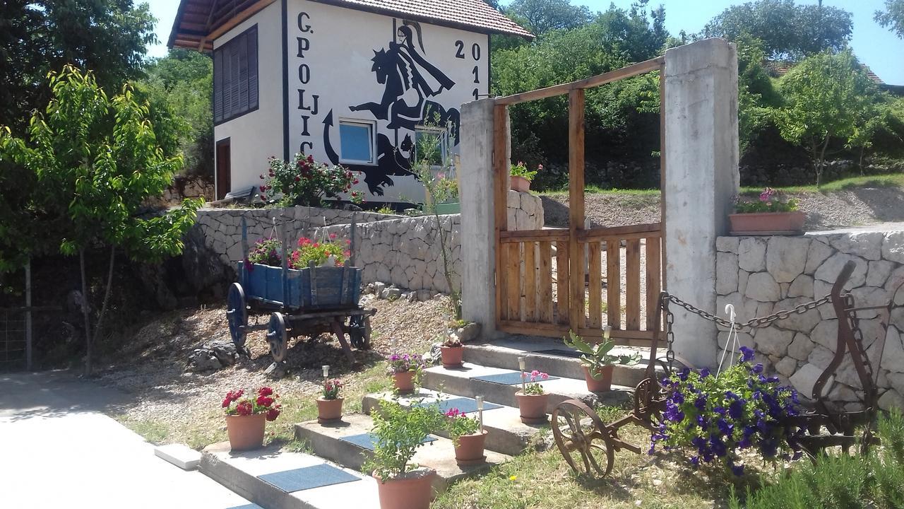Holiday Home Poljicko Imanje Donji Dolac Bagian luar foto